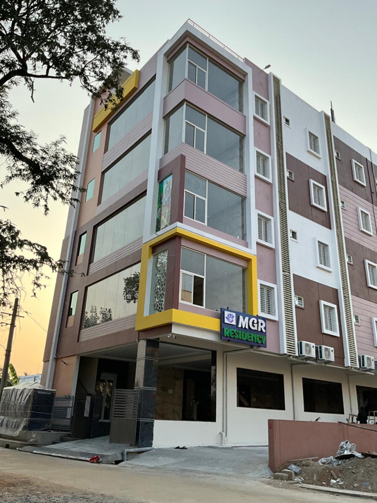 فيلا Mgr Residency سريكالاهاستي المظهر الخارجي الصورة